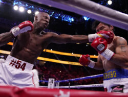 Kandaskan Pacman, Ugas Pertahankan Sabuk Juara WBA Kelas Welter