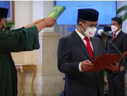 Gantikan Dian Ediana, Jokowi Lantik Ivan Yustiavandana Jadi Ketua PPATK