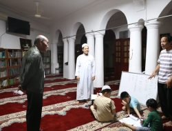 Jalin Silaturrahmi, Menko PMK Kunjungi Masjid Satu-Satunya di Hanoi