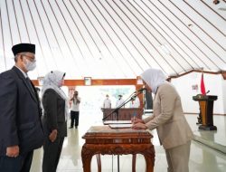 Bupati Lantik Pejabat Struktural dan Fungsional Lingkungan Pemkab Bojonegoro