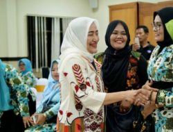 Usai Kunjungan Kerja, Bupati Anna Sambangi Warga Bojonegoro di Samarinda