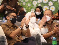 Songsong Indonesia Emas 2045, Menteri Sandi Uno Semangati Pelaku Ekraf di Bojonegoro
