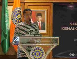 Kerap Jadi Momok Siswa, Antarkan Suparman Jadi Guru Besar Universitas Ahmad Dahlan