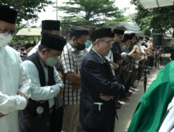 Jemaat Ahmadiyah Berduka. Amir JAI Meninggal Dunia, Sumbang Kornea