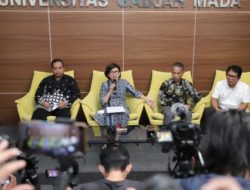 Jadi Konsumsi Publik, Gelar Konpers, Rektor UGM Yakin Ijazah Jokowi Asli