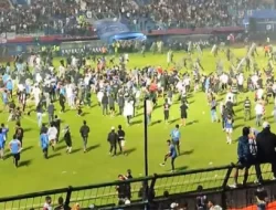 Tragedi Kanjuruhan, NU Jatim: Seluruh Pengurus PSSI Mundur, Copot Kapolda dan Kapolres