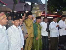 Semarakkan Harlah Satu Abad NU, Bupati Berangkatkan 11.419 Nahdliyin Lamongan