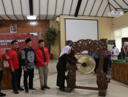 GMNI Buka Sekolah Energi, Bupati Bojonegoro: Saatnya Kita Transformasi Energi