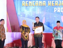 Bupati Lamongan Raih Penghargaan Pembangunan Daerah Terbaik I Jawa Timur