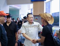 Ngabuburit Bersama Komunitas Otomotif, Ketua MPR RI Ajak Tingkatkan Kepedulian Sosial