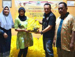 Berbagi Bahagia Sambut Lebaran, Bamsoet Beri Bingkisan Ramadan di Dapil 7 Jawa Tengah