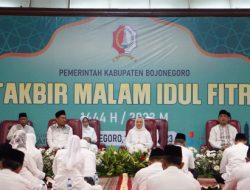 Jelang Idul Fitri, Bupati Bojonegoro dan Forkopimda Gelar Takbir Bersama di Pendopo
