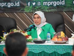 Bertemu Petani Cianjur, Neng Eem: Regenerasi Petani Harus Terjaga Agar Terhindar dari Krisis Pangan