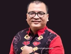 Denny Indrayana: Jokowi adalah (Masalah) Kita, Wajib Diberhentikan