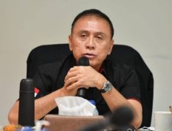 Anggap Bis Tak Bisa Masuk JIS Hanya Drama. Iwan Bule: Rumput JIS Penuhi Standar FIFA