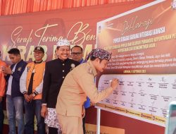 Edukasi Pesta Demokrasi untuk Warga, Lamongan Terima Kirab Bendera Pemilu 2024