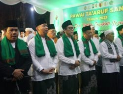 Ribuan Santri Bojonegoro Ikuti Pawai Ta’aruf, Meriahkan Puncak HSN 2023