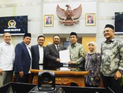 Rapat Maraton, DPR RI Berhasil Tekan Biaya Haji (Bipih) 2024 Jadi Rp 56,04 Juta
