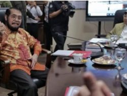 Indonesia Berduka: MKMK Jadi Penjaga Kehormatan Anwar Usman