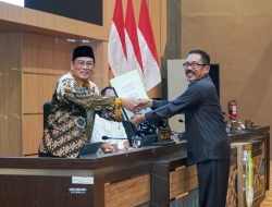 Tujuh Fraksi DPRD Lamongan Dukung Raperda Perubahan Badan Hukum LIS