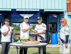 Tendang Bola, Bupati Lamongan Tandai Pemanfaatan Lapangan Gajah Mada