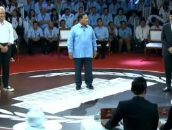 Kalah Debat, Kenapa Dibawa Keluar Arena?