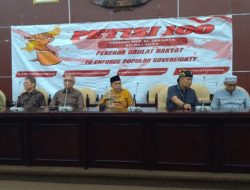 Jokowi Layak Dimakzulkan, Petisi 100 Siap Debat dengan Yusril dan Jimly