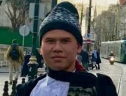 Semua Menunggu Megawati