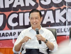 Dinilai Rugikan Buruh, Tom Lembong Pastikan AMIN Sepakat Revisi UU Cipta Kerja