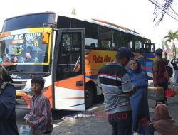 Puncak Arus Mudik, Hampir 3000 Pemudik Turun di Terminal Rajekwesi Bojonegoro