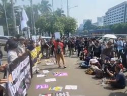 Gabungan Organisasi Pers Demo di Depan Gedung DPR RI, Tolak Revisi UU Penyiaran