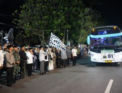 Pj. Bupati Adriyanto Berangkatkan 1.464 CJH Tahun 2024 asal Bojonegoro