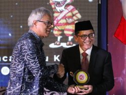 Berhasil Tekan Angka Stunting, Pj. Bupati Bojonegoro Raih Penghargaan dari BKKBN