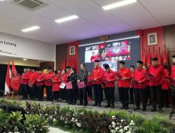 Perpanjang Masa Bakti Pengurus DPP PDIP, Megawati Pimpin Sumpah Jabatan di Lenteng Agung