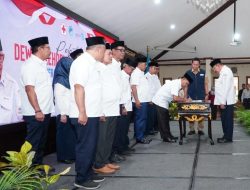 Lantik Pengurus PMI Lamongan, Ini yang Dipesan Ketua PMI Jatim Imam Utomo