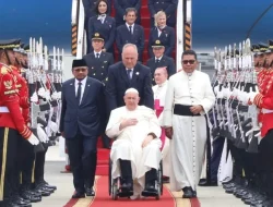 Sambut Paus Fransiskus, Menag Yaqut: Selamat Datang di Bumi Keberagaman, Indonesia