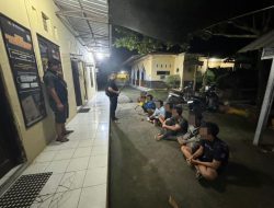 Terdeteksi akan Tawuran, Polisi Amankan 8 Remaja dan 3 Senjata Tajam