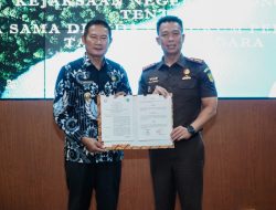 Berikan Payung Hukum, Bupati Lamongan Teken MoU dengan Kejaksaan