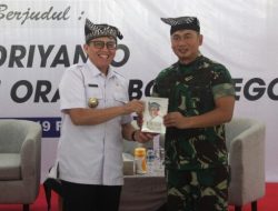 Beri Kesan Lewat Buku, Pj. Bupati Berbagi Waktu; Tidur di Kereta Sudah Biasa