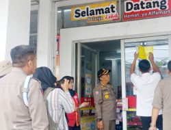 Pemkab Pasang Stiker Toko Modern Berjejaring, Tanda Lengkap Bukti Izin