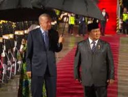 Kunjungi Indonesia, Erdogan Disambut Langsung Presiden Prabowo