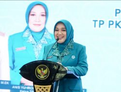 Lantik Ketua TP PKK Lamongan, Bupati Yuhronur: PKK Mitra Pemerintah