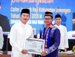Pesan Jaga Kesehatan, Bupati Yes Berangkatkan Jamaah Haji Lamongan