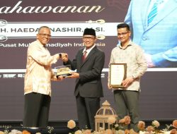Kiprahnya Diakui Kampus Luar Negeri, Haedar Dianugerahi Penghargaan