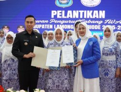Lantik IWAPI Lamongan, Wabup Dirham: Banyak Peluang Bisa Dikerjakan