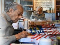 100 Tahun Tun Mahathir: Api yang Taknak Padam