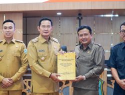 DPRD Lamongan Sahkan Tujuh Raperda Tahun 2025 Menjadi Perda