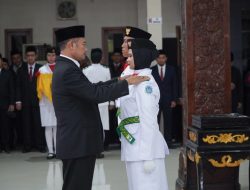 Jelang HUT ke-80 RI, Bupati Lamongan Kukuhkan 76 Paskibraka