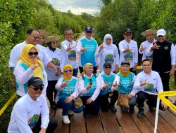 Mas Wabup Dirham Ikuti Festival Mangrove Jatim VII di Probolinggo