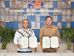 Tata Kawasan Aset Milik PT KAI, Bupati Yuhronur Tandatangani MoU